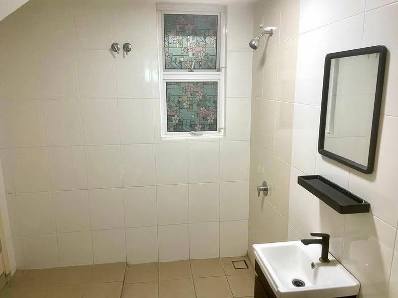 Rumah Berkembar untuk Dijual di One Sierra (Selayang) - Eliz Chan - Bathroom - PropertyGuru.com.my