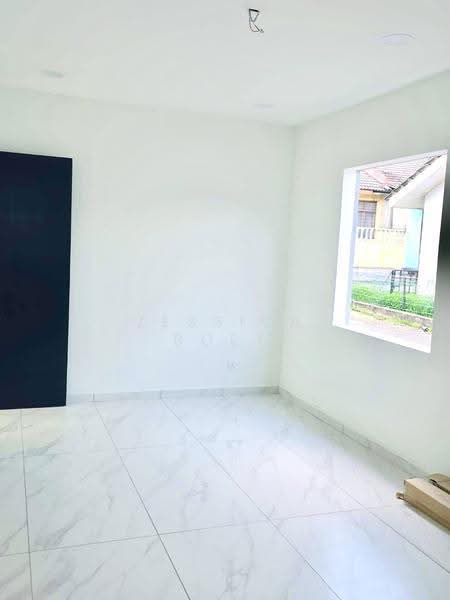 1-storey Terraced House for Sale in Taman Puteri Wangsa (Ulu Tiram) - Jessica Boey - Interior - PropertyGuru.com.my
