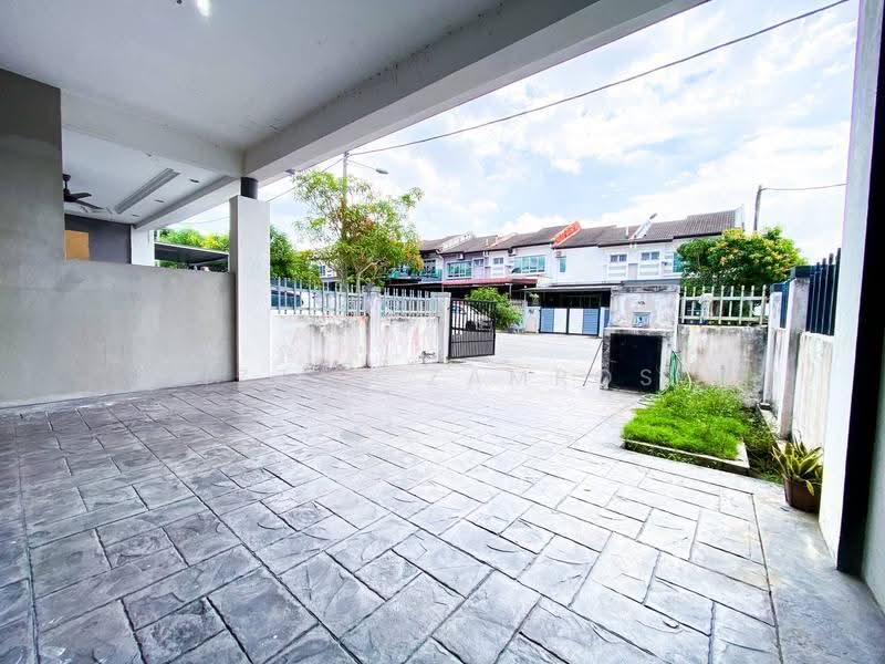 2-storey Terraced House for Sale in Bandar Teknologi Kajang (Kajang) - Izzat Zamros - Exterior - PropertyGuru.com.my