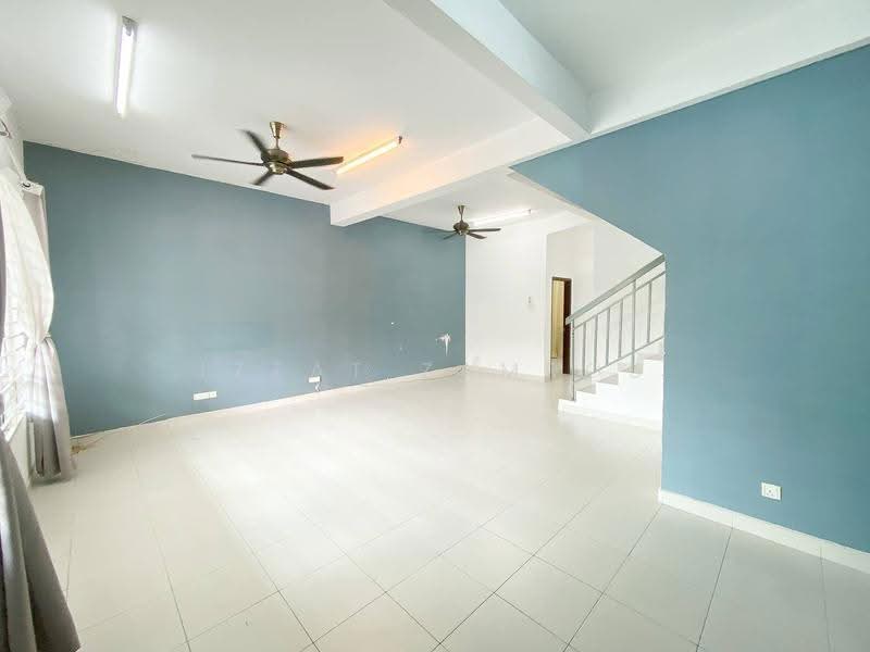 2-storey Terraced House for Sale in Bandar Teknologi Kajang (Kajang) - Izzat Zamros - Living Room - PropertyGuru.com.my