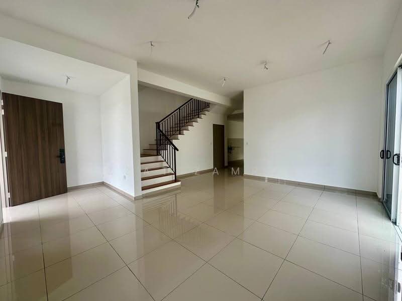 Cluster House for Sale in Kajang (Selangor) - Izzat Zamros - PropertyGuru.com.my