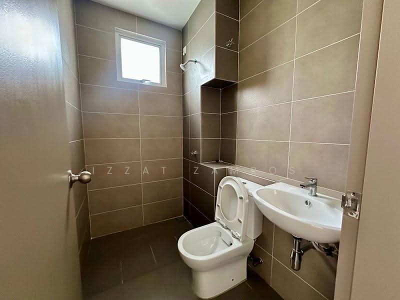 Cluster House for Sale in Kajang (Selangor) - Izzat Zamros - PropertyGuru.com.my