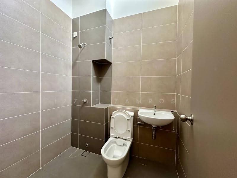 Cluster House for Sale in Kajang (Selangor) - Izzat Zamros - PropertyGuru.com.my