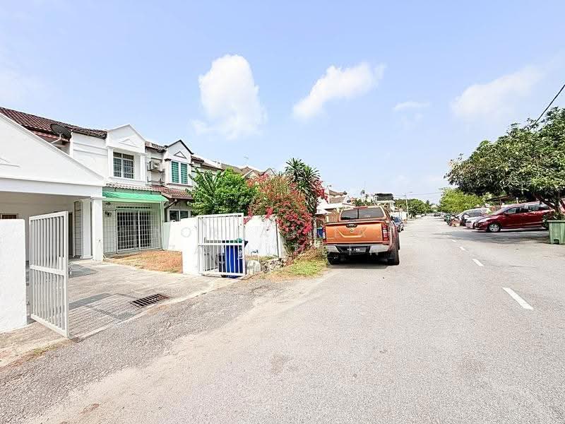 Rumah Teres 2-Tingkat untuk Dijual di Taman Subang Mewah (Subang Jaya) - NORFADILAH ZAINUDDIN - Exterior - PropertyGuru.com.my