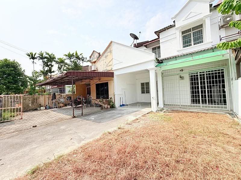 Rumah Teres 2-Tingkat untuk Dijual di Taman Subang Mewah (Subang Jaya) - NORFADILAH ZAINUDDIN - Exterior - PropertyGuru.com.my