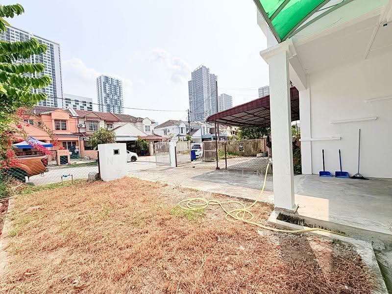 Rumah Teres 2-Tingkat untuk Dijual di Taman Subang Mewah (Subang Jaya) - NORFADILAH ZAINUDDIN - Exterior - PropertyGuru.com.my