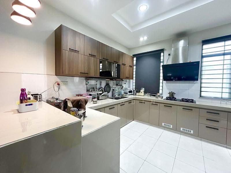 Rumah Teres 2-Tingkat untuk Dijual di Bandar Puncak Alam (Puncak Alam) - NORFADILAH ZAINUDDIN - Kitchen - PropertyGuru.com.my