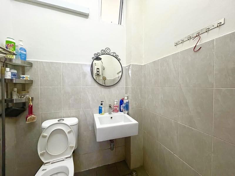 Rumah Teres 2-Tingkat untuk Dijual di Bandar Puncak Alam (Puncak Alam) - NORFADILAH ZAINUDDIN - Bathroom - PropertyGuru.com.my