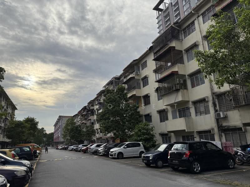 Apartment for Sale at Taman Koperasi Maju Jaya - Kelton Seet - Exterior - PropertyGuru.com.my