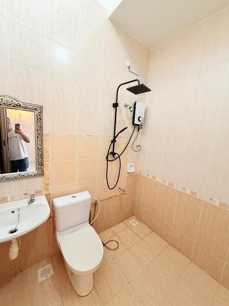 Rumah Berkembar untuk Dijual di Taman Impian Emas (Skudai) - Wallace Ang - Bathroom - PropertyGuru.com.my