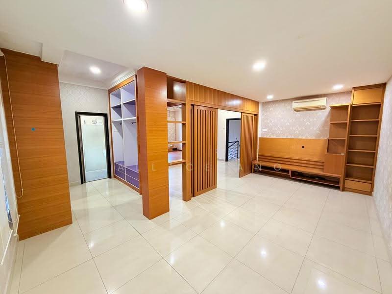 Rumah Berkembar untuk Dijual di Taman Impian Emas (Skudai) - Wallace Ang - Living Room - PropertyGuru.com.my