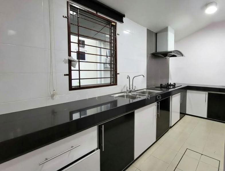 Rumah Teres 3-Tingkat untuk Disewa di Taman Meranti Jaya (Puchong) - Apple Chang - Kitchen - PropertyGuru.com.my