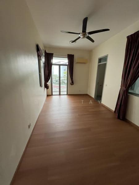 3-storey Terraced House for Rent in Cyberjaya (Selangor) - Gaily Tay - Balcony - PropertyGuru.com.my