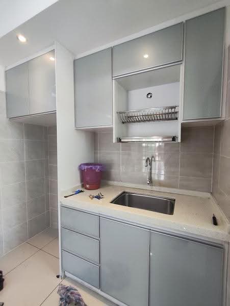 Kondominium untuk Disewa di Residensi Zamrud - FAIZ REZA - Kitchen - PropertyGuru.com.my