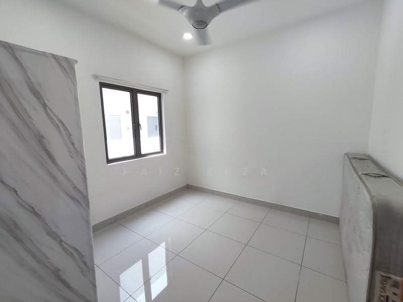 Kondominium untuk Disewa di Residensi Zamrud - FAIZ REZA - Bedroom - PropertyGuru.com.my