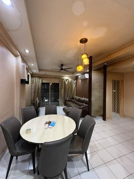 Kondominium untuk Disewa di Plaza Menjalara - Jay Yong - Living Room - PropertyGuru.com.my