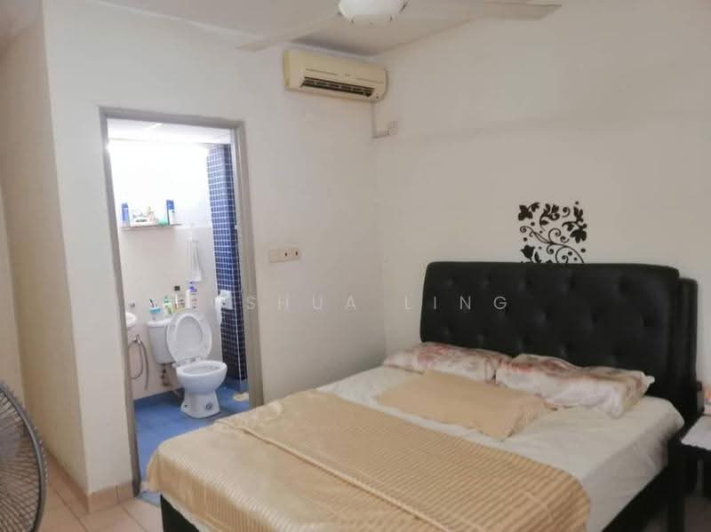 Condominium for Sale at Perdana Exclusive - Joshua Ling - Bedroom - PropertyGuru.com.my