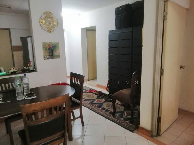 Condominium for Sale at Perdana Exclusive - Joshua Ling - Dining Room - PropertyGuru.com.my