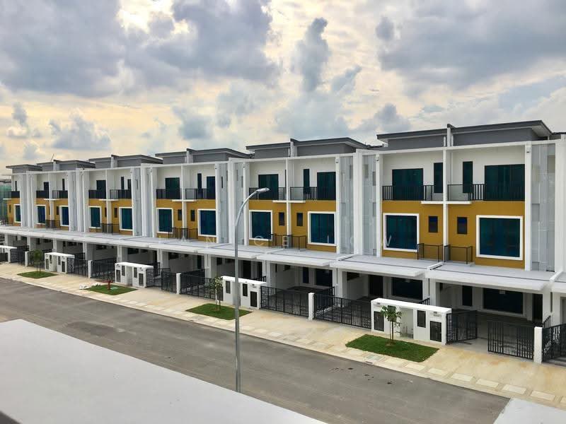 2.5-storey Terraced House for Rent in Shah Alam (Selangor) - Janice Low - Exterior - PropertyGuru.com.my