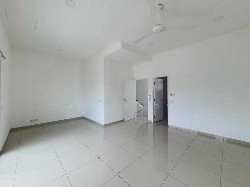 2.5-storey Terraced House for Rent in Shah Alam (Selangor) - Janice Low - Masteroom - PropertyGuru.com.my