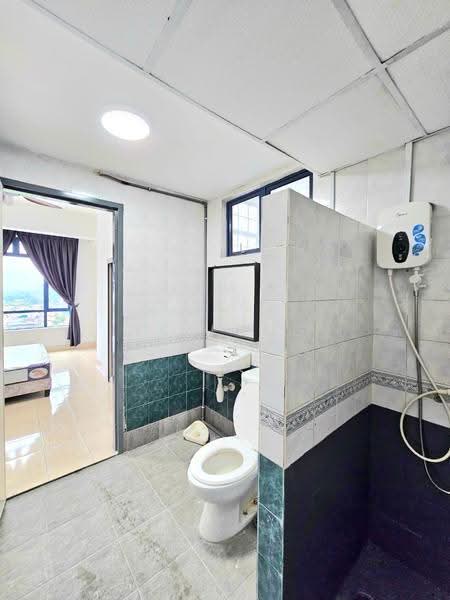 Pangsapuri untuk Disewa di Aster Court - YC Fung - Bathroom - PropertyGuru.com.my