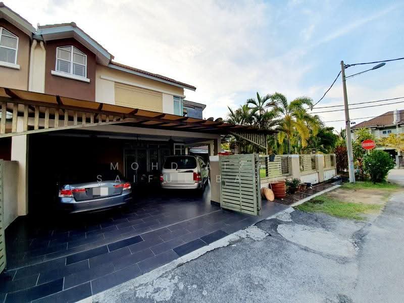 Rumah Berkembar untuk Dijual di Taman Impian Putra (Bangi) - Mohd Aizat Saiful Bahri - Exterior - PropertyGuru.com.my
