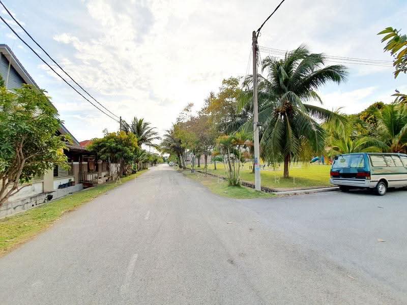 Rumah Berkembar untuk Dijual di Taman Impian Putra (Bangi) - Mohd Aizat Saiful Bahri - Exterior - PropertyGuru.com.my