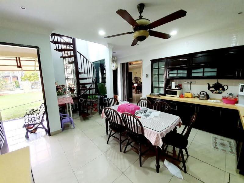 Rumah Berkembar untuk Dijual di Taman Impian Putra (Bangi) - Mohd Aizat Saiful Bahri - Dining Room - PropertyGuru.com.my