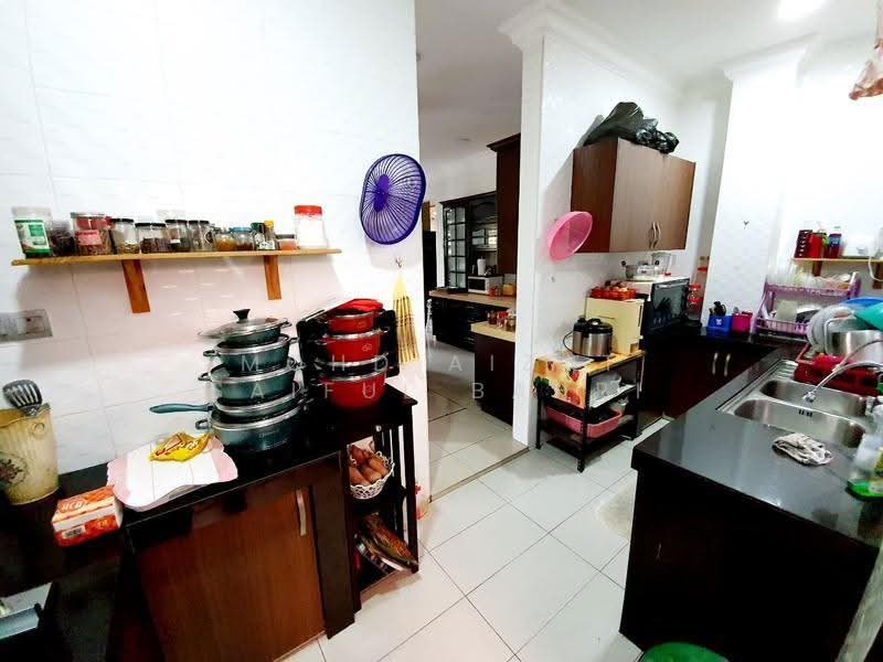 Rumah Berkembar untuk Dijual di Taman Impian Putra (Bangi) - Mohd Aizat Saiful Bahri - Kitchen - PropertyGuru.com.my
