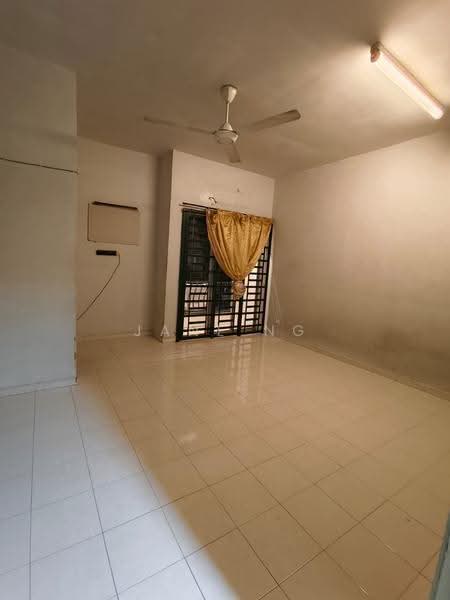 Rumah Teres 2-Tingkat untuk Dijual di Taman Seri Impian (Bukit Mertajam) - Jane Ng - Living Room - PropertyGuru.com.my