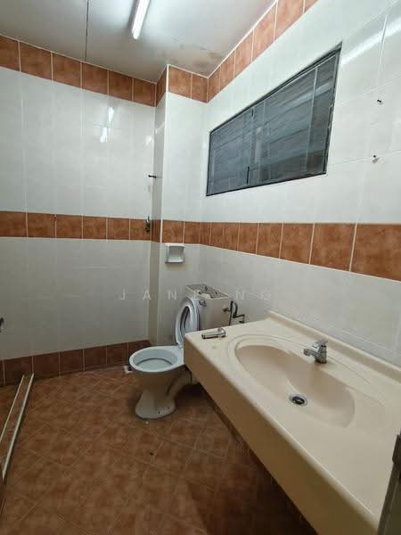 Rumah Teres 2-Tingkat untuk Dijual di Taman Seri Impian (Bukit Mertajam) - Jane Ng - Bathroom - PropertyGuru.com.my