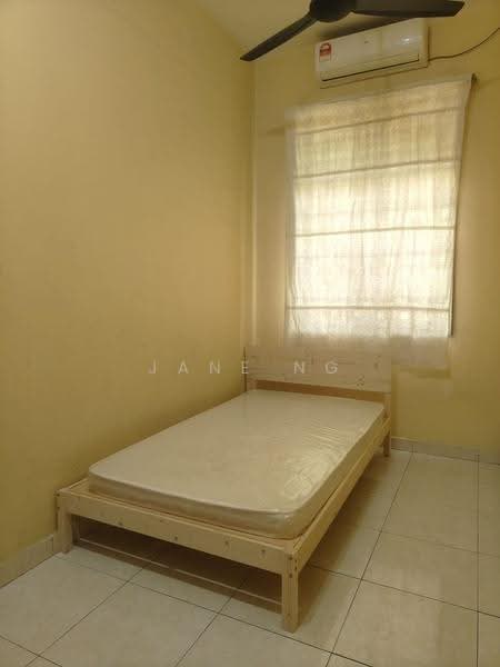 2-storey Terraced House for Rent in Taman Bukit Minyak Indah (Bukit Minyak) - Jane Ng - Bedroom - PropertyGuru.com.my