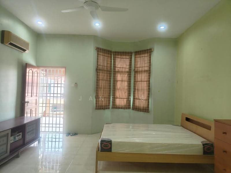 2-storey Terraced House for Rent in Taman Bukit Minyak Indah (Bukit Minyak) - Jane Ng - Bedroom - PropertyGuru.com.my