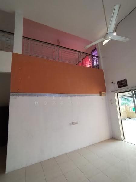 1.5-storey Terraced House for Sale in Seri Iskandar (Perak) - Diyana Norrzuan - PropertyGuru.com.my