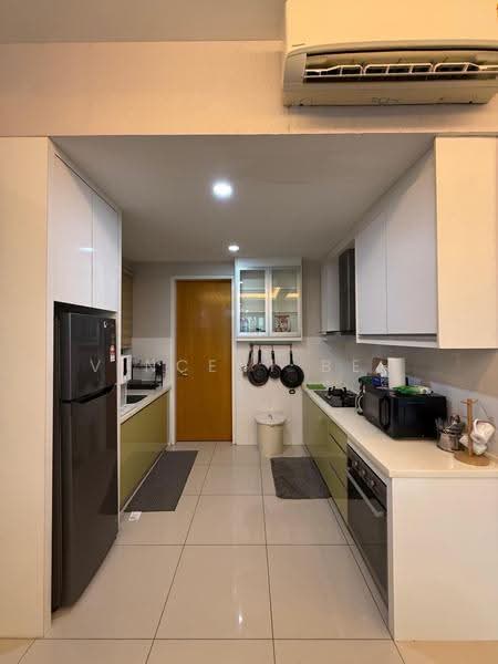 Kediaman Servis untuk Disewa di Setia SKY Residences - Vincent Beh - Kitchen - PropertyGuru.com.my