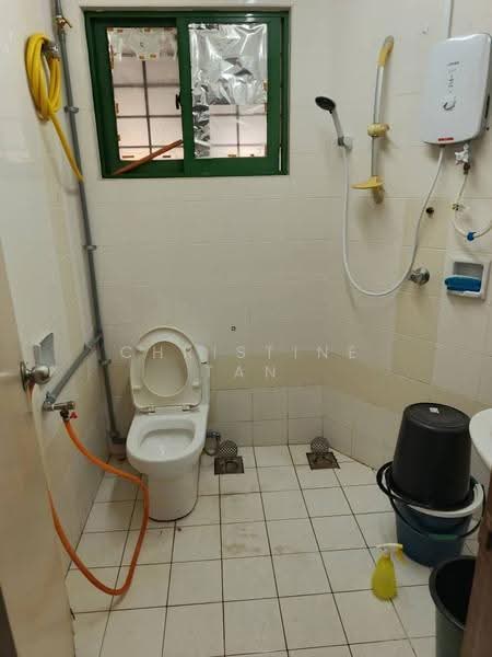 Condominium for Sale at Summer Villa - Christine Tan - Bathroom - PropertyGuru.com.my