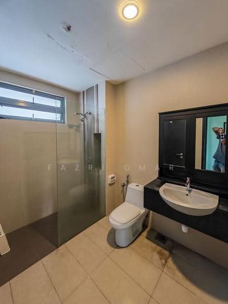 Rumah Berkembar untuk Dijual di Bandar Baru Bangi (Selangor) - Fazri Omar - Bathroom - PropertyGuru.com.my
