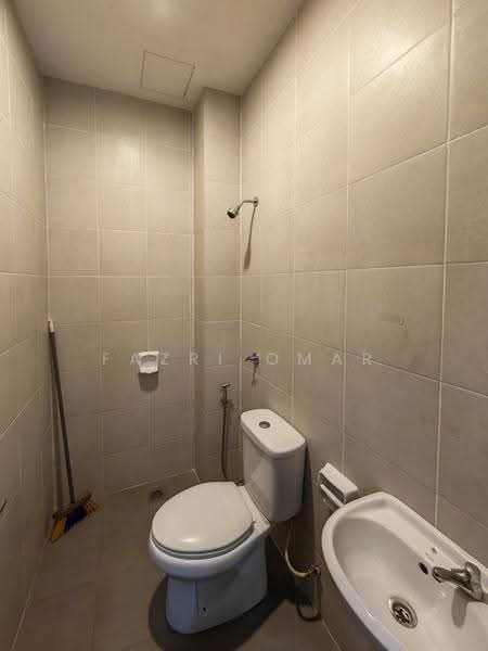 Rumah Berkembar untuk Dijual di Bandar Baru Bangi (Selangor) - Fazri Omar - Bathroom - PropertyGuru.com.my