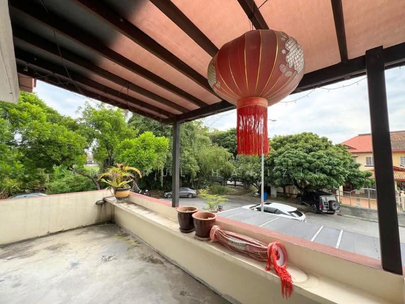 Terraced House for Sale in Kota Kemuning (Shah Alam) - Amierul Hafizie - Balcony - PropertyGuru.com.my