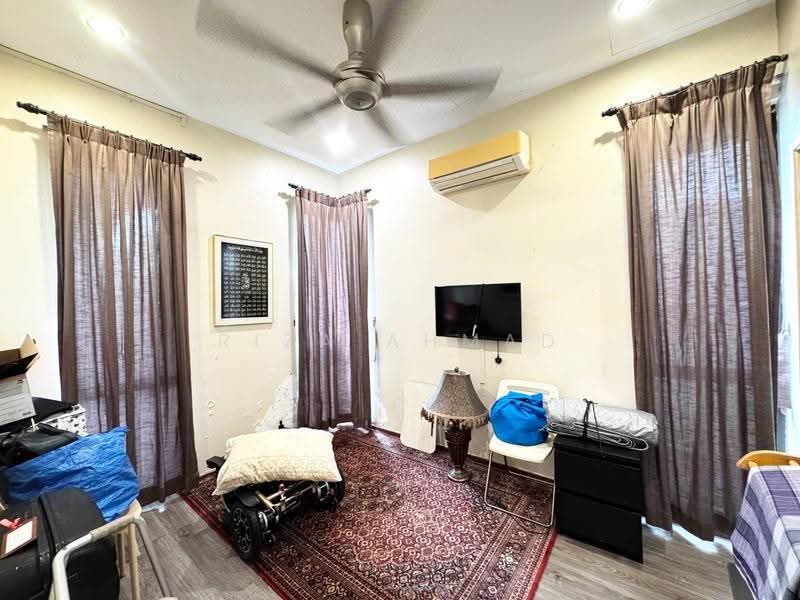 Rumah Berkembar untuk Dijual di Cahaya Spk (Shah Alam) - Riza Ahmad - PropertyGuru.com.my