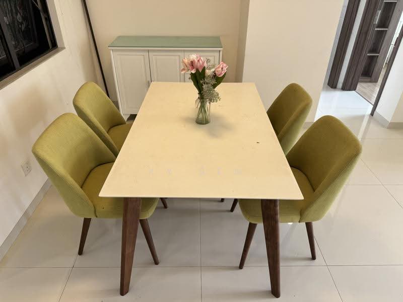 Condominium for Rent at Cerulean Bay @ Forest City - XY Sen - Dining Room - PropertyGuru.com.my