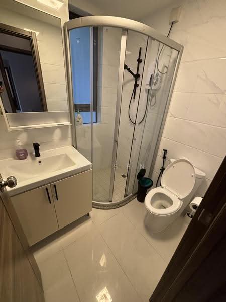 Condominium for Rent at Cerulean Bay @ Forest City - XY Sen - Bathroom - PropertyGuru.com.my