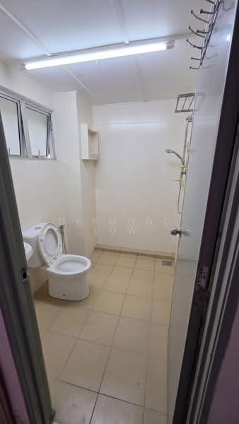 Pangsapuri untuk Disewa di Sri Mutiara - Desmond Low - Bathroom - PropertyGuru.com.my
