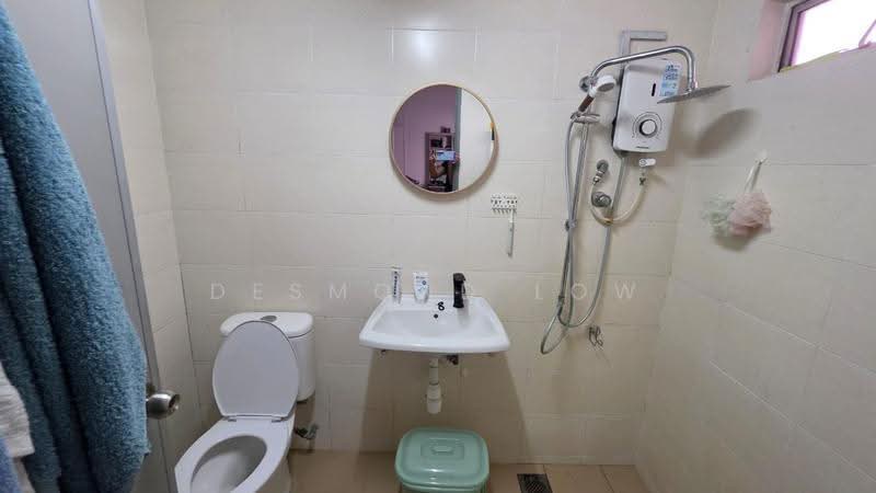 Pangsapuri untuk Disewa di Sri Mutiara - Desmond Low - Bathroom - PropertyGuru.com.my