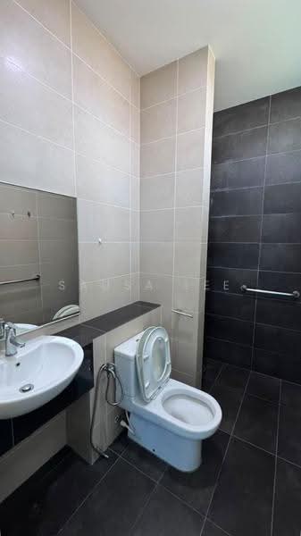 Semi-Detached House for Rent in Eco Botanic (Iskandar Puteri (Nusajaya)) - Sausa Lee - Bathroom - PropertyGuru.com.my
