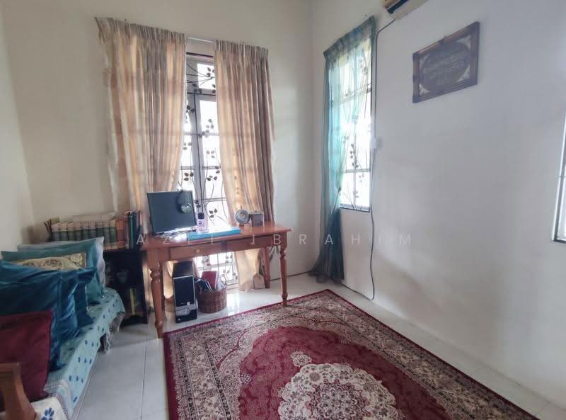 Bungalow House untuk Dijual di Bandar Bukit Mahkota (Bangi) - Azli Ibrahim - Study - PropertyGuru.com.my