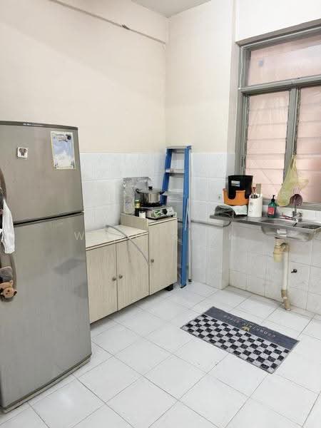 Pangsapuri untuk Disewa di Kingfisher Series - Weng Sern - Kitchen - PropertyGuru.com.my
