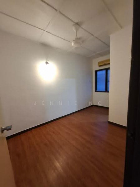 Rumah Teres untuk Dijual di TAMAN PUCHONG UTAMA (Puchong) - Jennie Ng - PropertyGuru.com.my