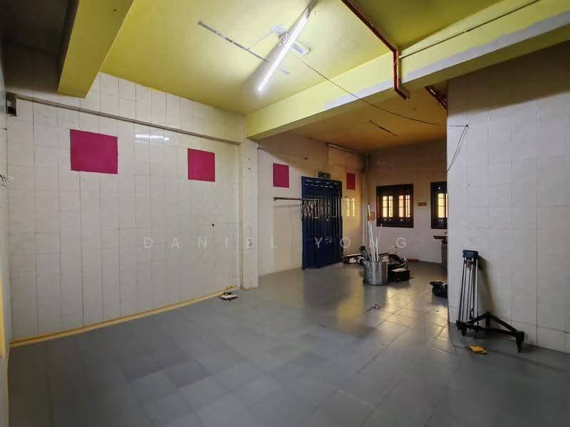 Kedai untuk Dijual di Taman Rinting (Masai) - Daniel Yong - Interior - PropertyGuru.com.my