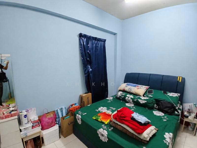 Apartment for Sale at Green Suria @ Bandar Tun Hussein Onn - KH Khoo - Bedroom - PropertyGuru.com.my